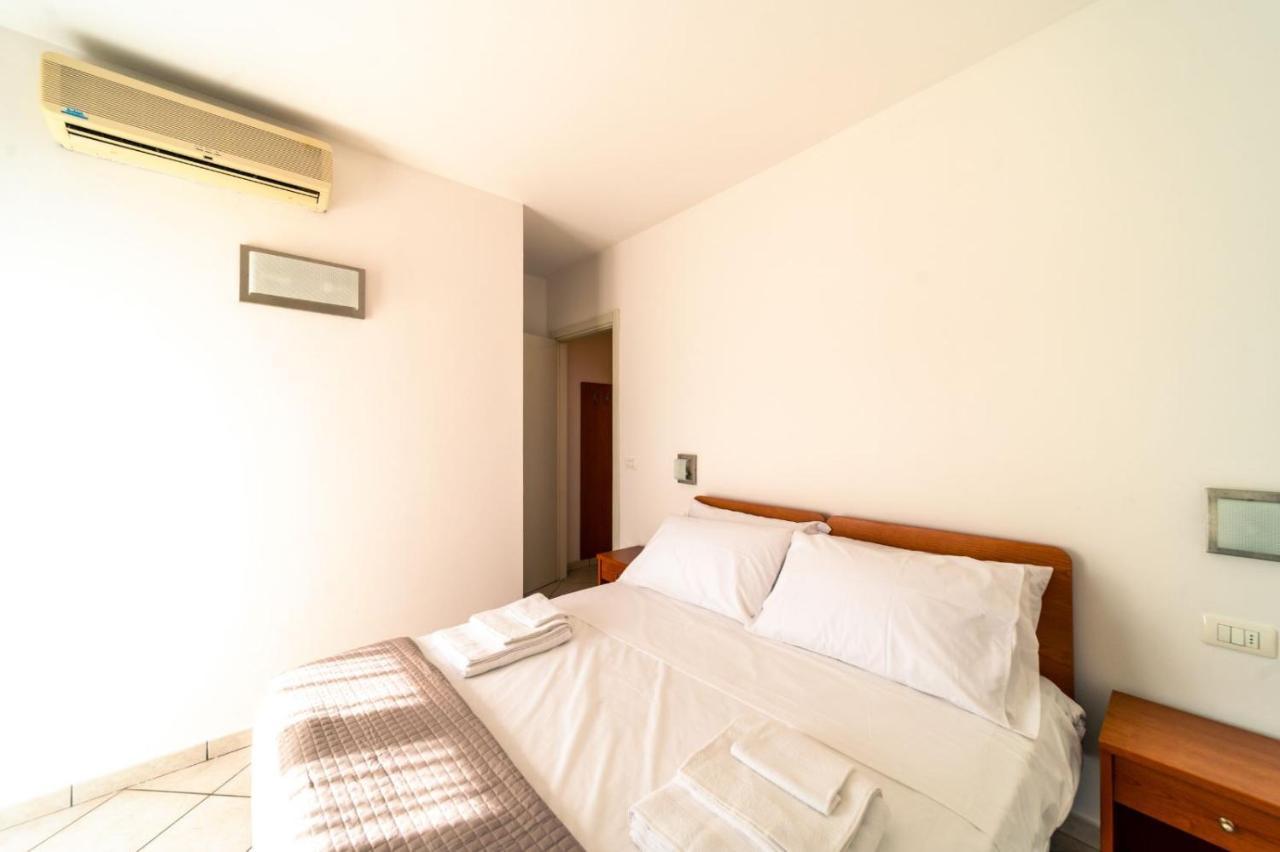 Residence Alessandra เชเซนาติโก ภายนอก รูปภาพ